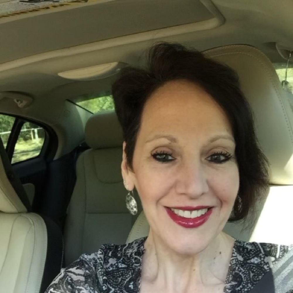 Meet your Posher, Jeanine